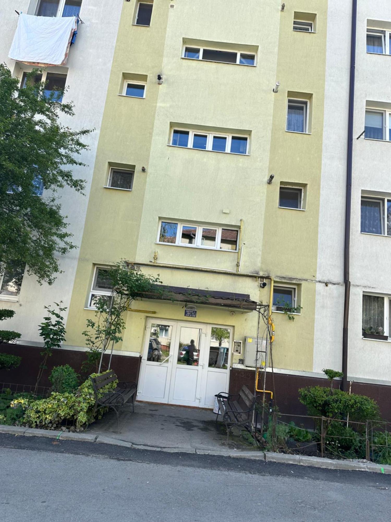 Evelyn Apartment Bistriţa Kültér fotó
